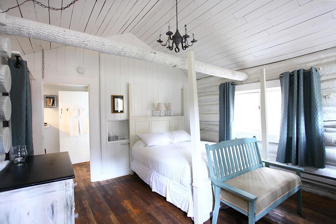 The Pines Cottages Woodfin Exterior photo